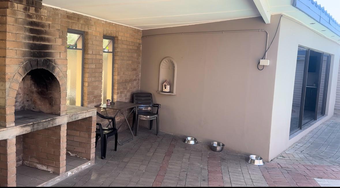 4 Bedroom Property for Sale in Bothasrus Eastern Cape